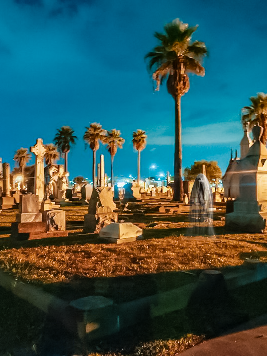 Cemetery ghost in Galveston